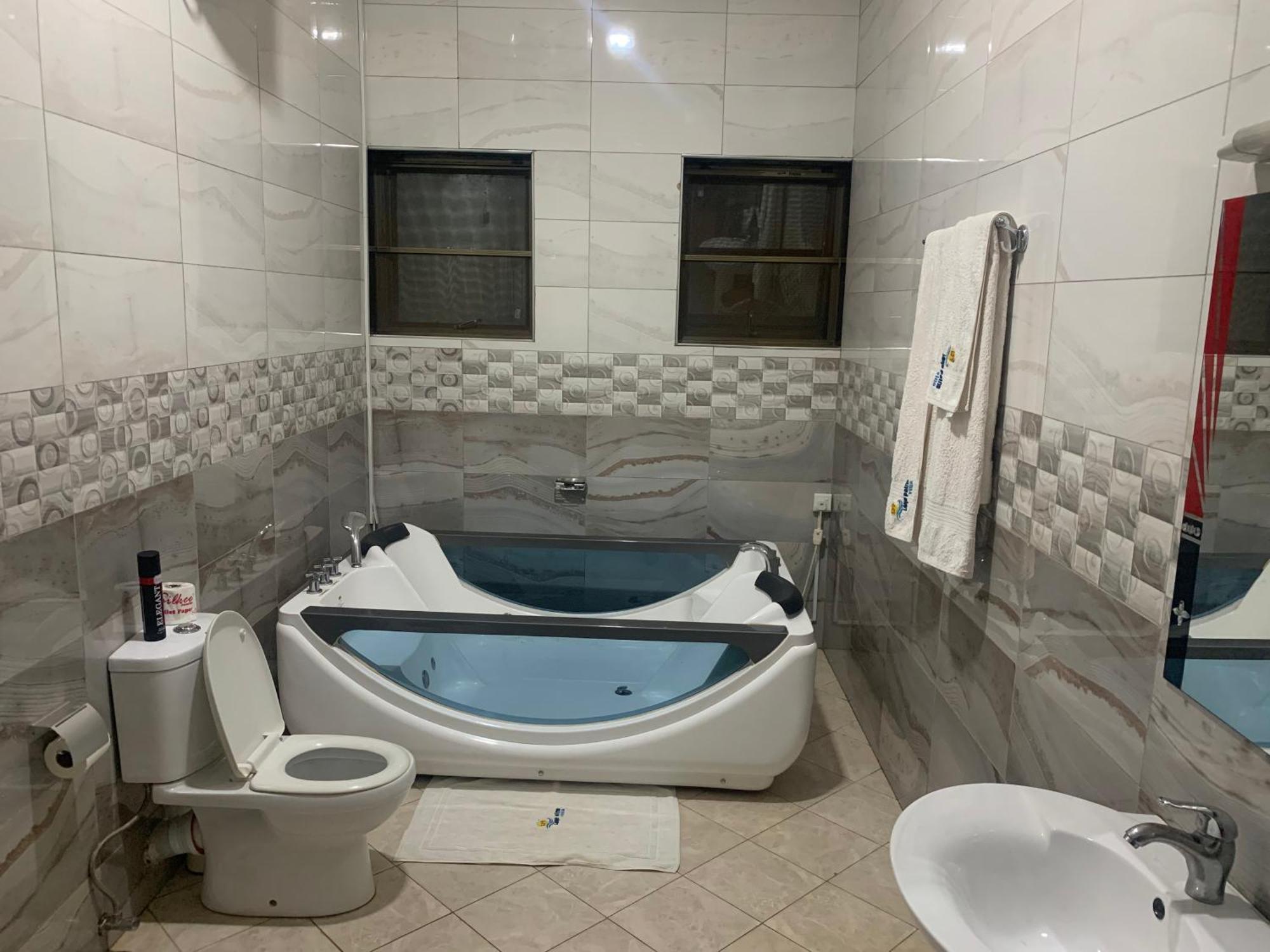 Lakepoint Villa 엔테베 외부 사진