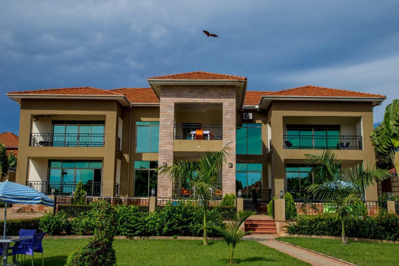 Lakepoint Villa 엔테베 외부 사진