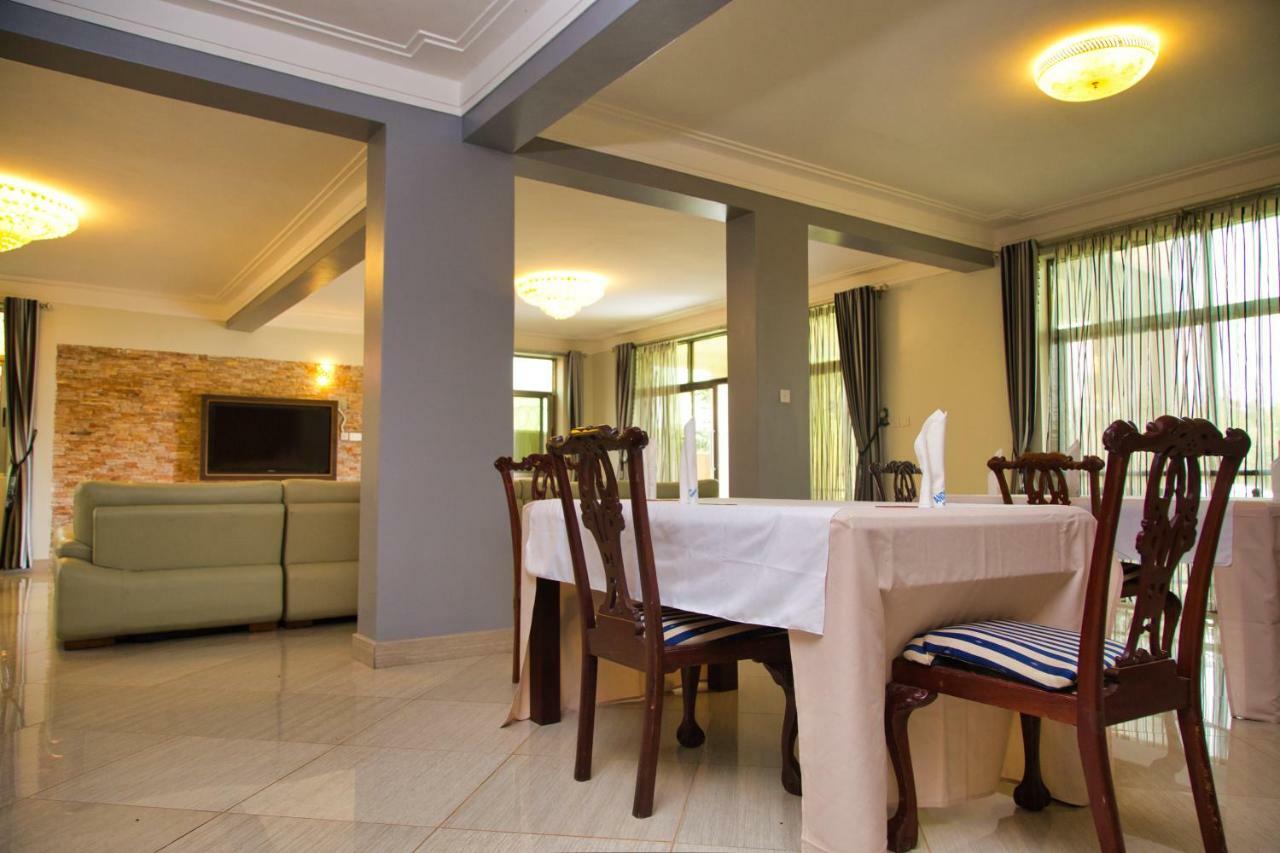 Lakepoint Villa 엔테베 외부 사진