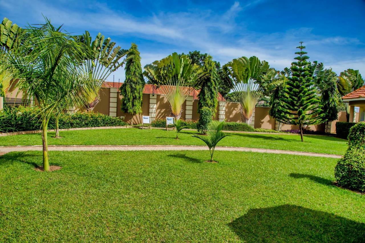Lakepoint Villa 엔테베 외부 사진